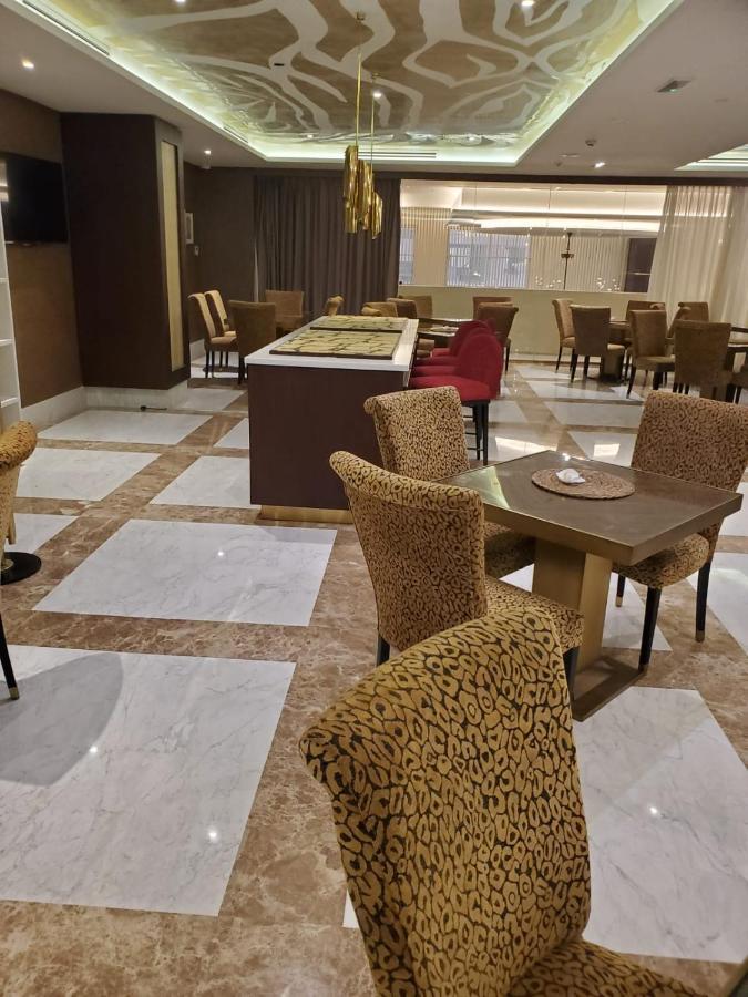 The B Premiere Hotel Доха Экстерьер фото